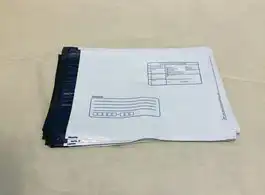 Envelope com remetente e destinatário