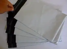 Envelope de plástico