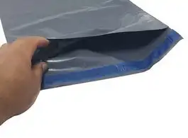 Envelope plástico com lacre
